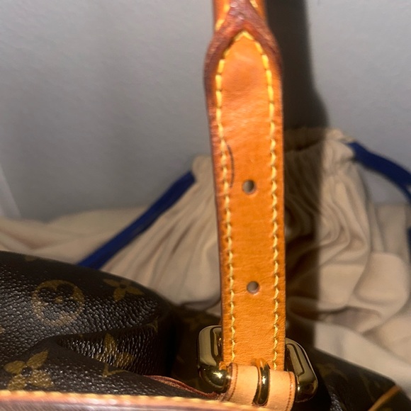 100% Authentic ✨👜✨Louis Vuitton Monogram Tivoli GM Pre Loved - Picture 16 of 16